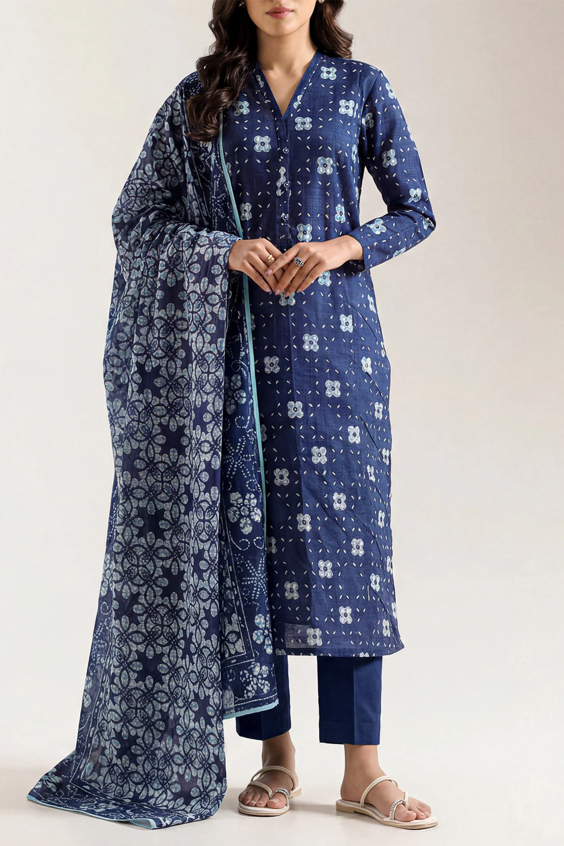 Unstitched Printed Lawn 3 Piece - Image 3