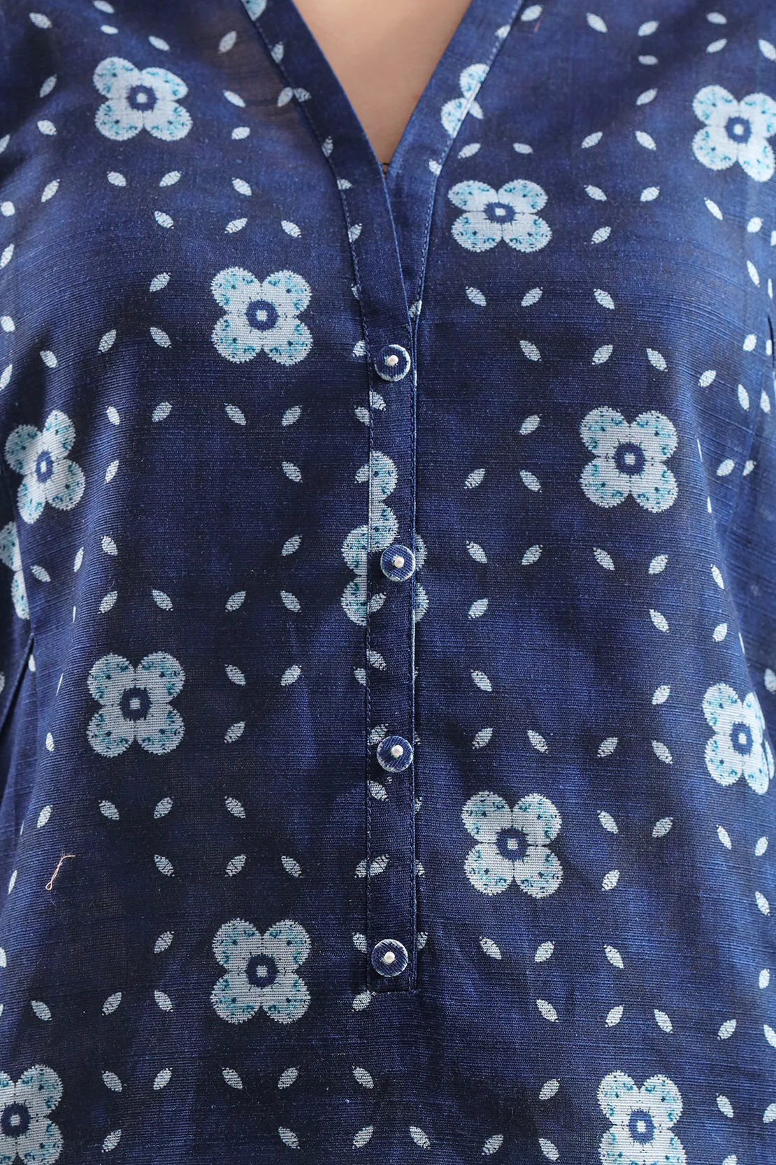 Unstitched Printed Lawn 3 Piece - Image 4