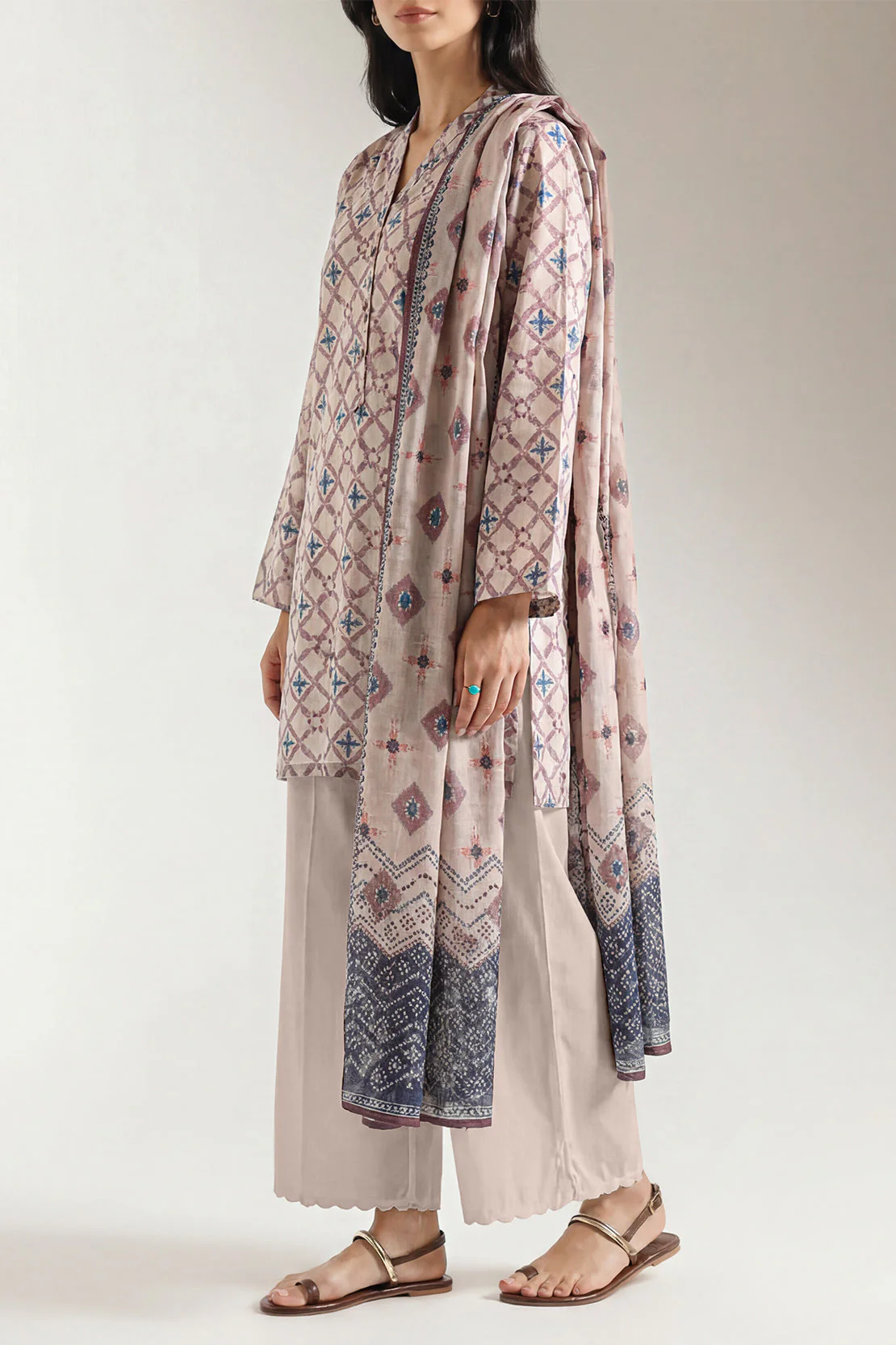Unstitched Printed Lawn 3 Piece - Image 2