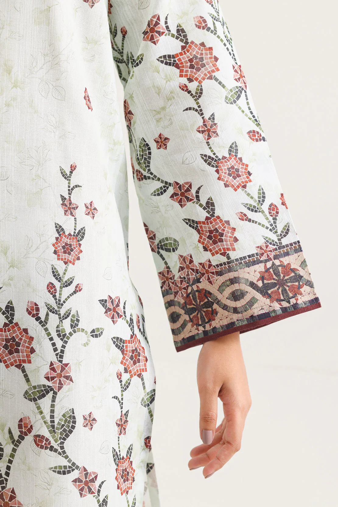Unstitched Printed Lawn 3 Piece - Image 4