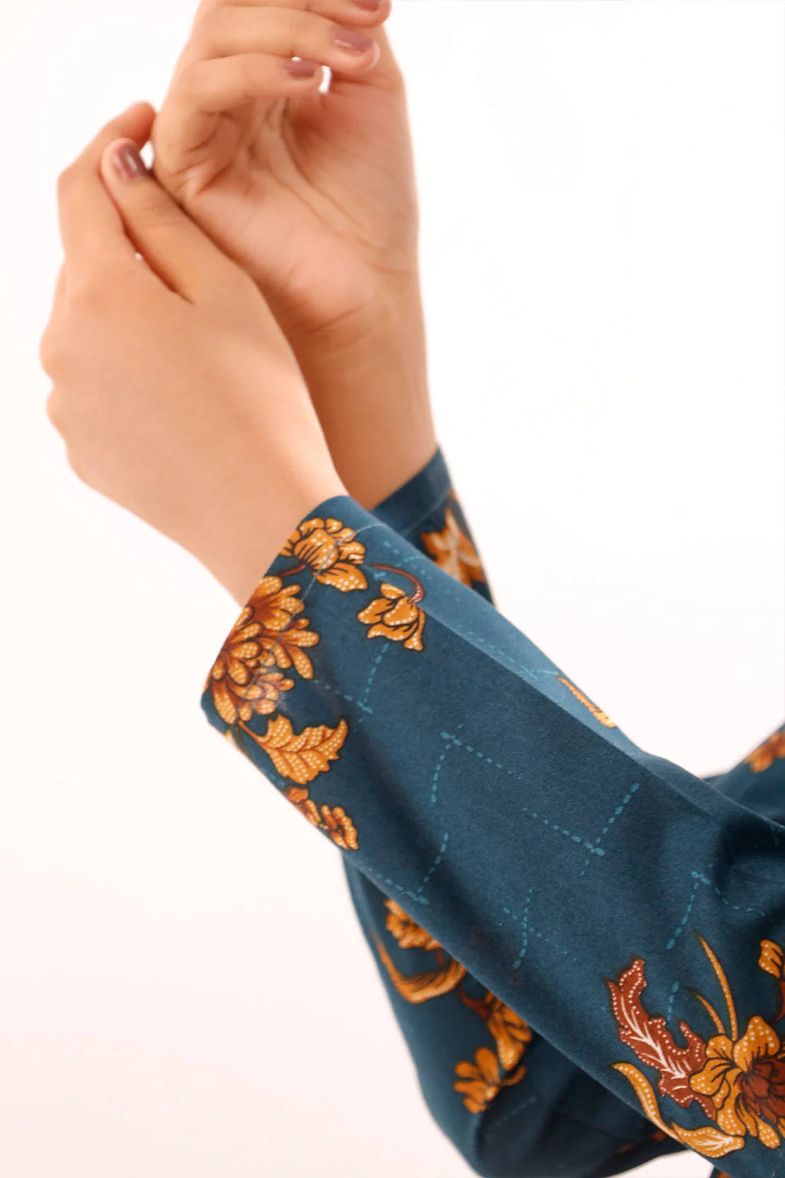 Unstitched Printed Lawn 3 Piece - Image 8