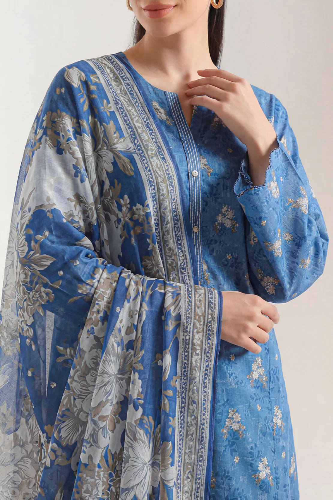 Unstitched Printed Lawn 3 Piece - Image 2