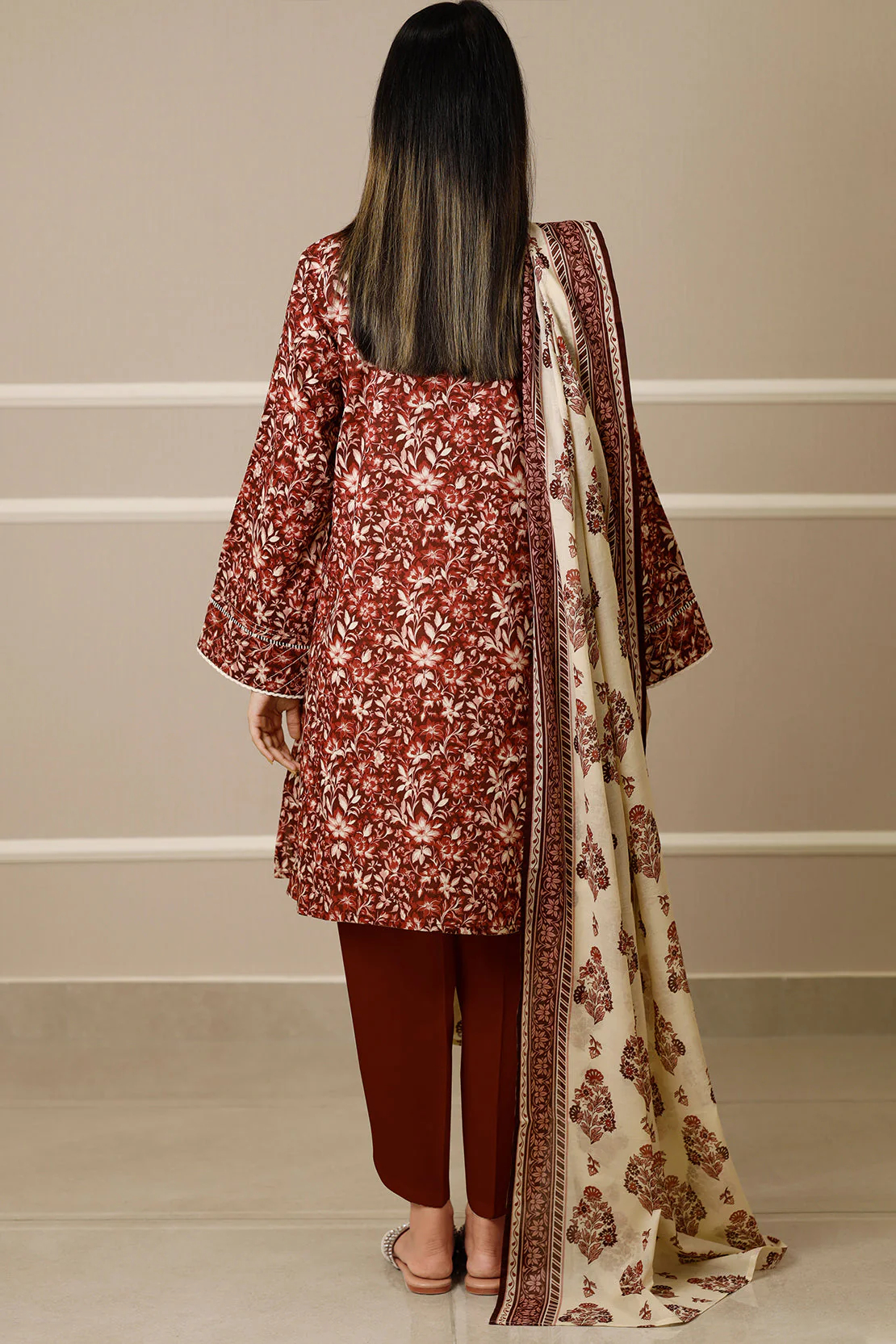Unstitched Printed Lawn 3 Piece - Image 2