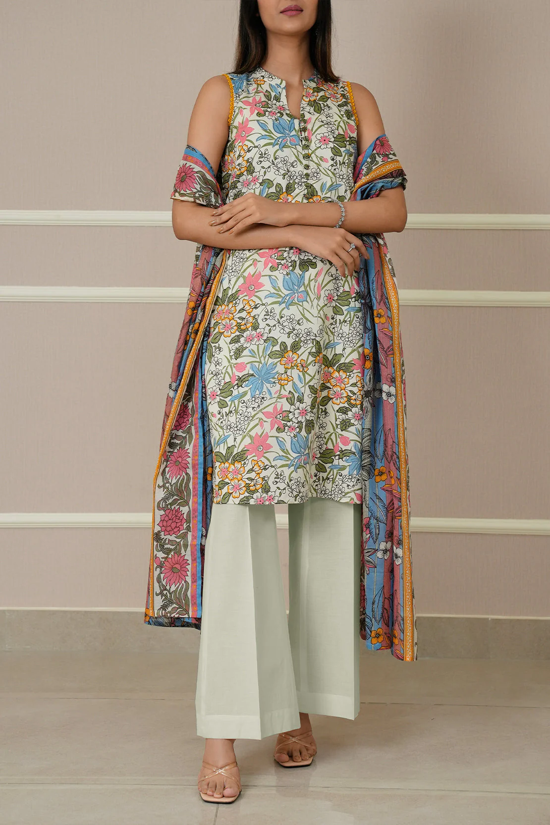 Unstitched Printed Lawn 3 Piece - Image 2