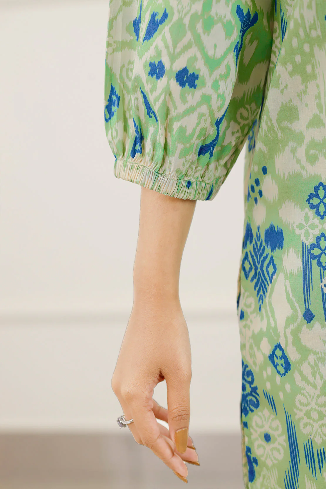 Unstitched Printed Lawn 3 Piece - Image 7