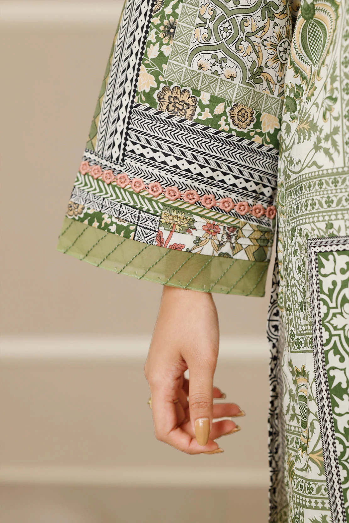 Unstitched Printed Lawn 3 Piece - Image 9