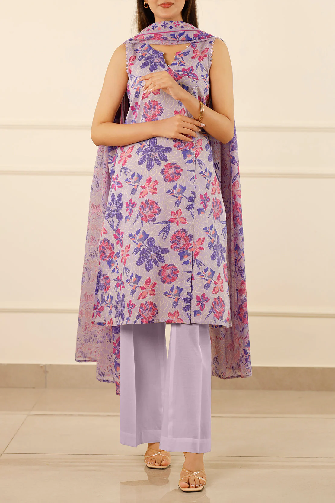 Unstitched Printed Lawn 3 Piece - Image 2