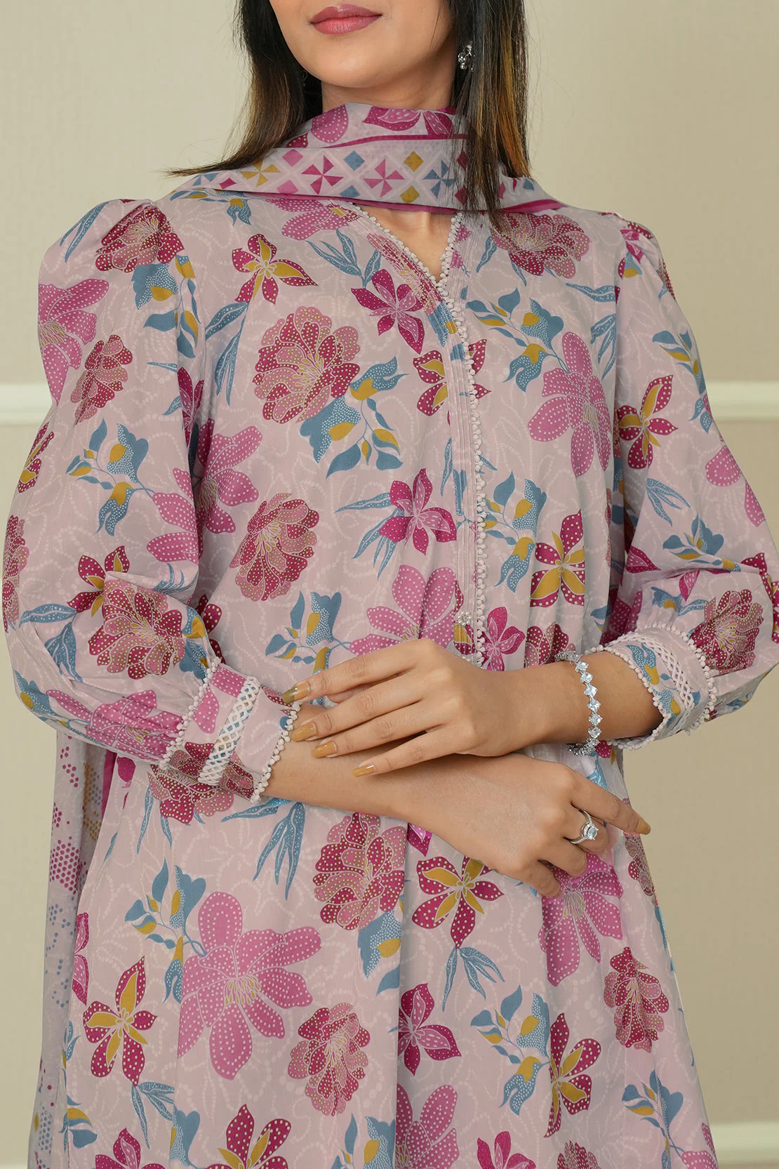 Unstitched Printed Lawn 3 Piece - Image 7