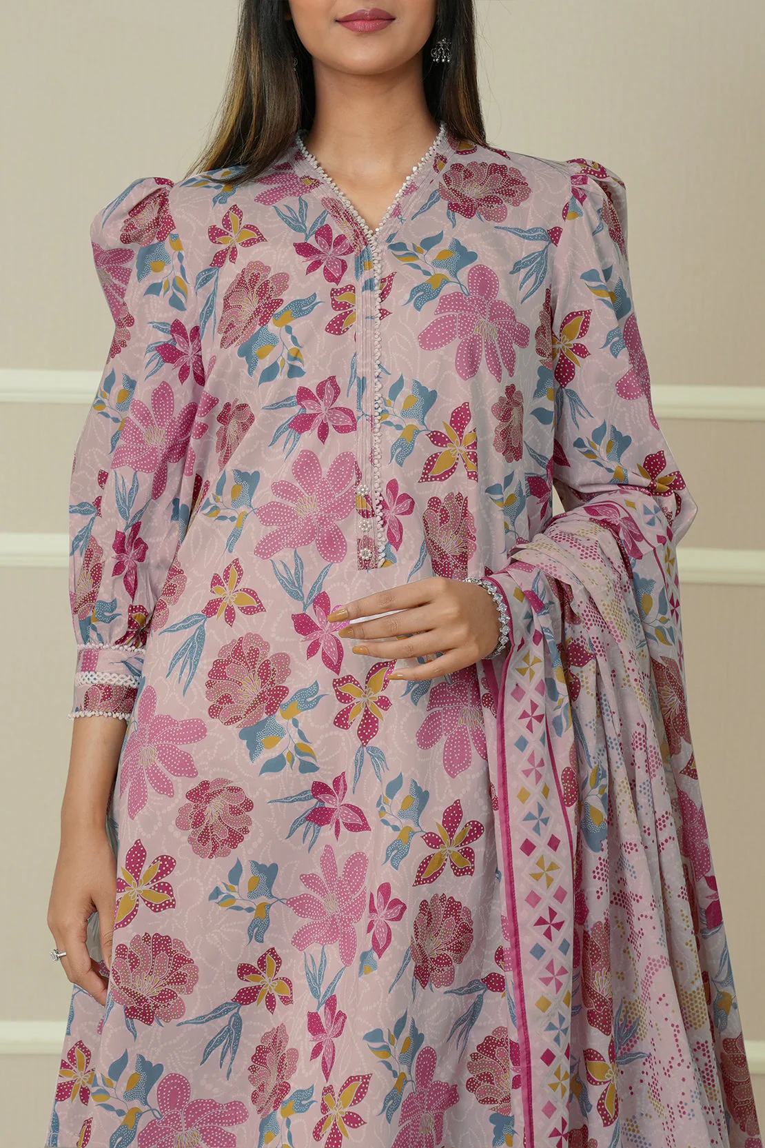 Unstitched Printed Lawn 3 Piece - Image 9
