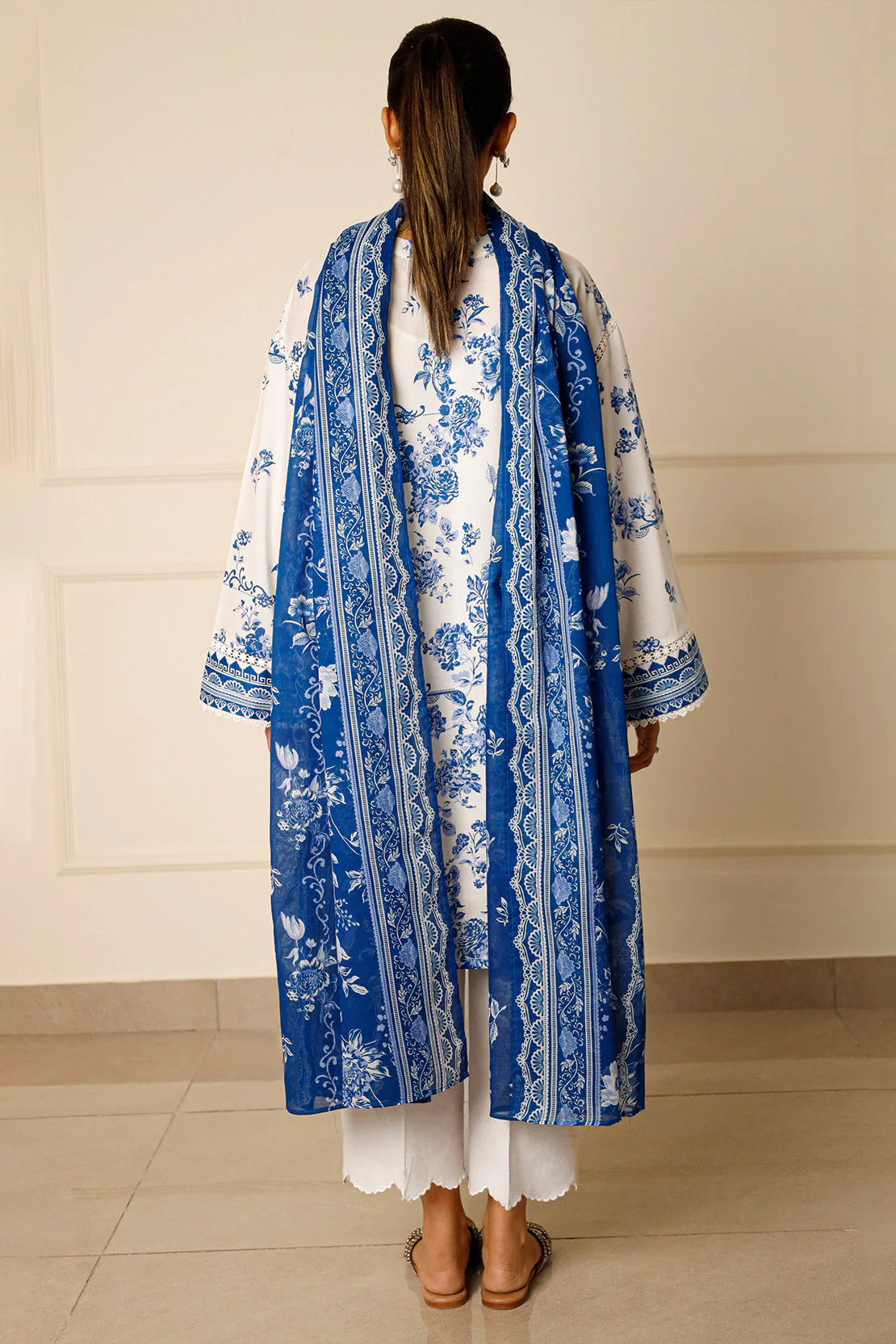 Unstitched Printed Lawn 3 Piece - Image 3