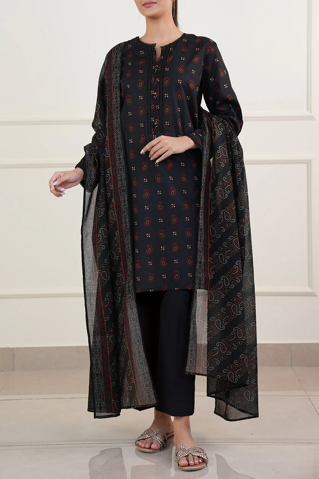 Unstitched Printed Lawn 3 Piece - Image 3