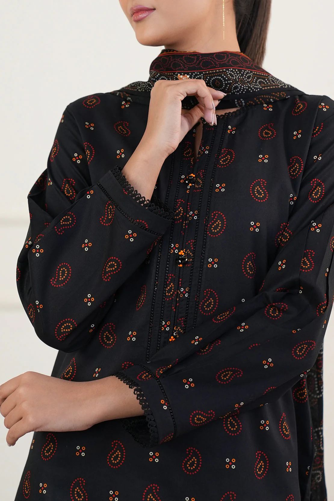 Unstitched Printed Lawn 3 Piece - Image 5