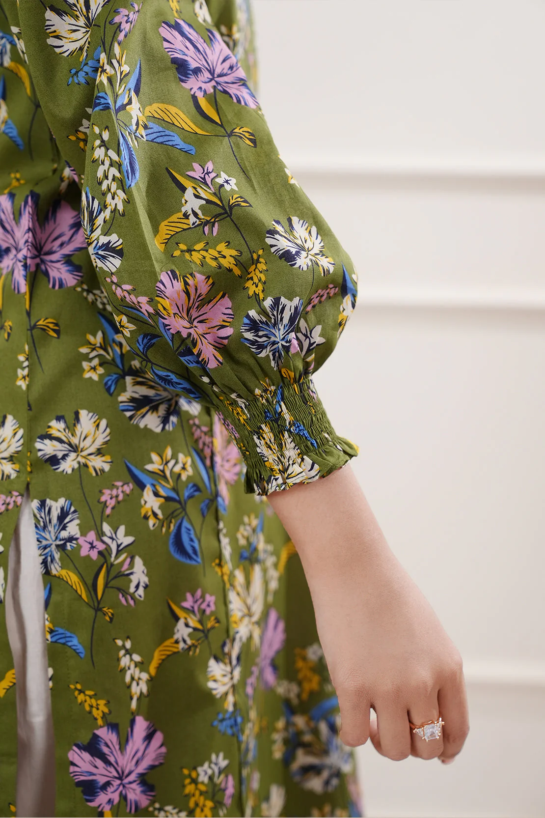 Unstitched Printed Lawn 3 Piece - Image 8