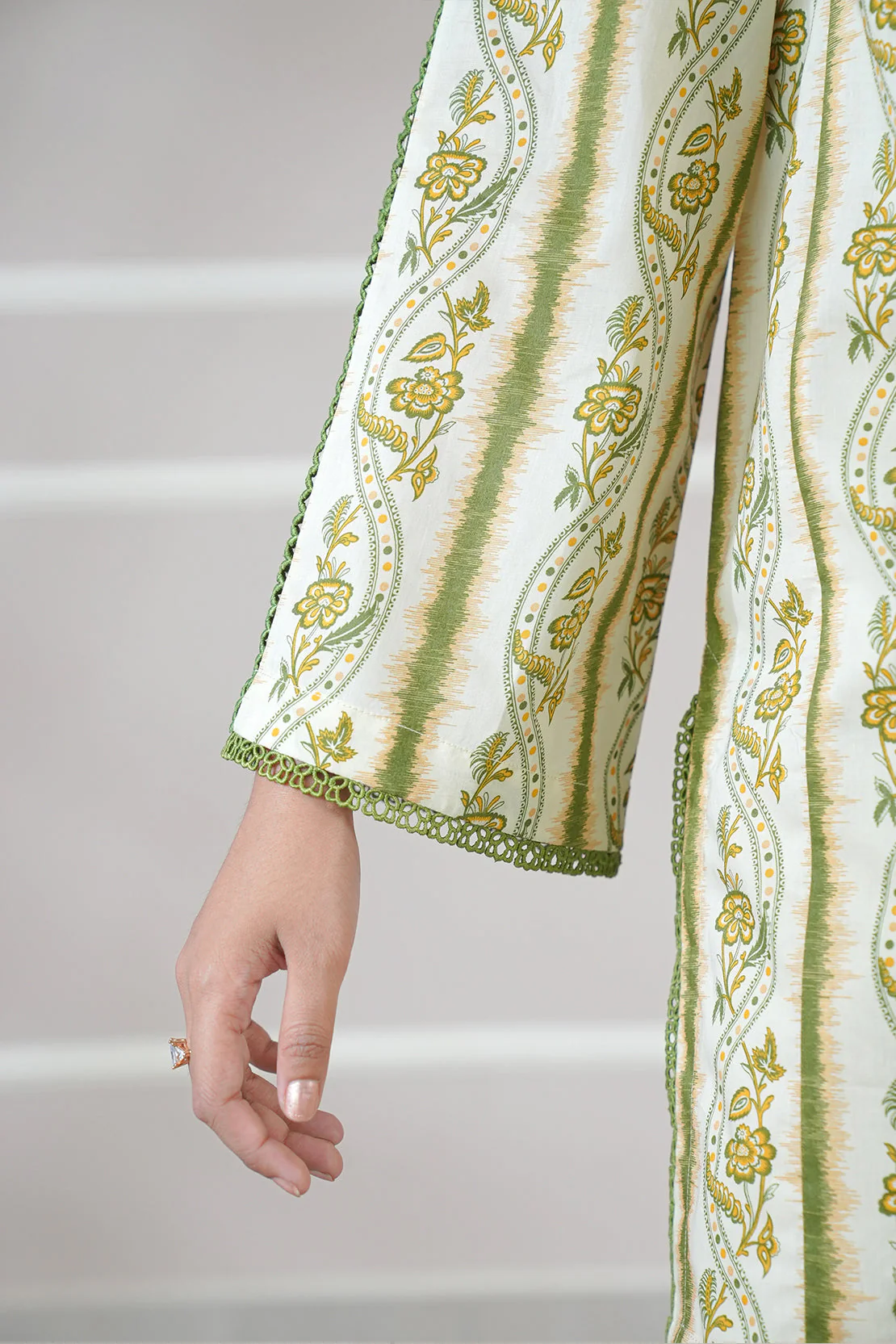 Unstitched Printed Lawn 3 Piece - Image 8