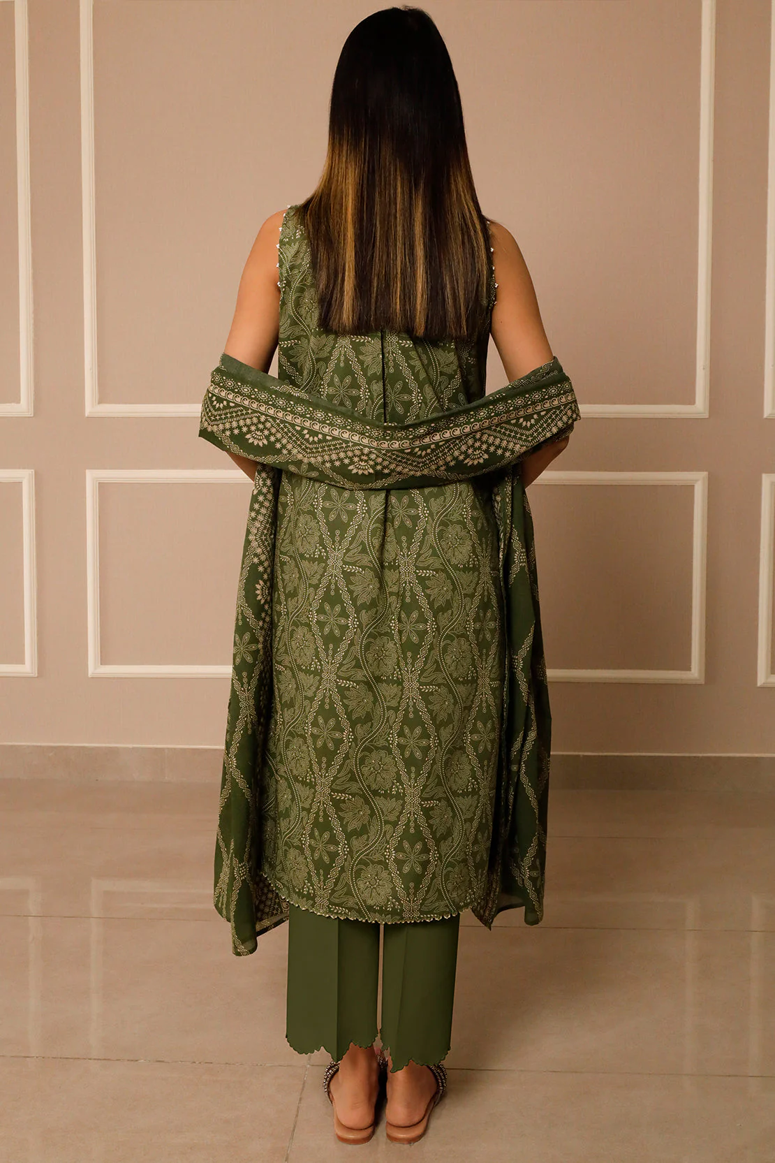 Unstitched Printed Lawn 3 Piece - Image 2