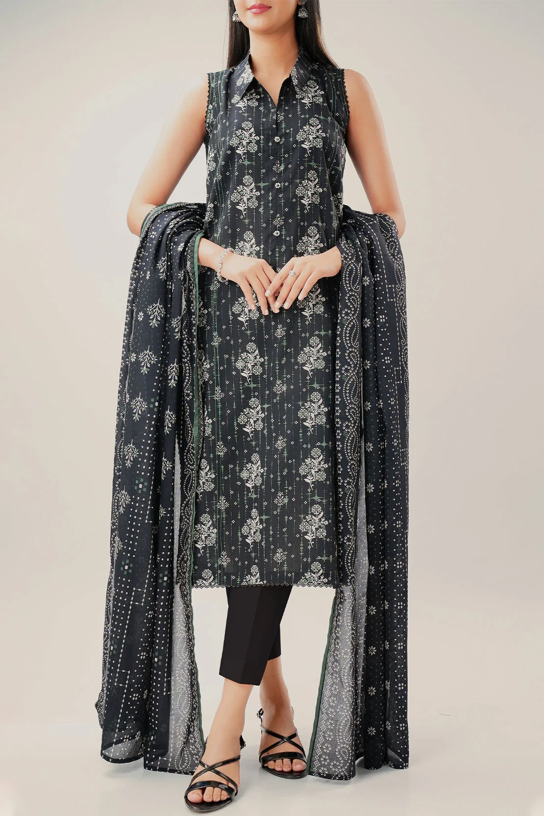 Unstitched Printed Lawn 3 Piece - Image 2
