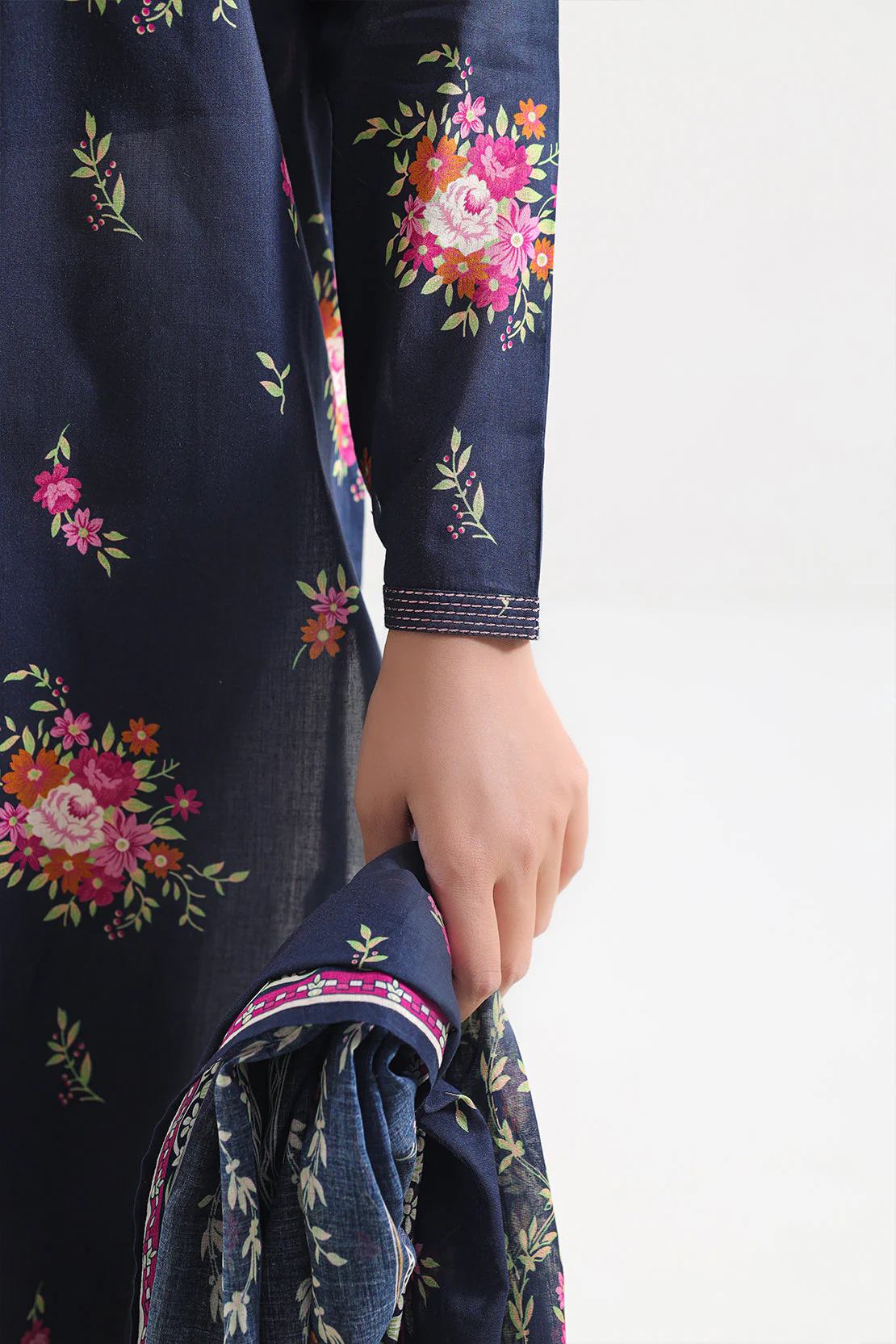 Unstitched Printed Lawn 3 Piece - Image 5