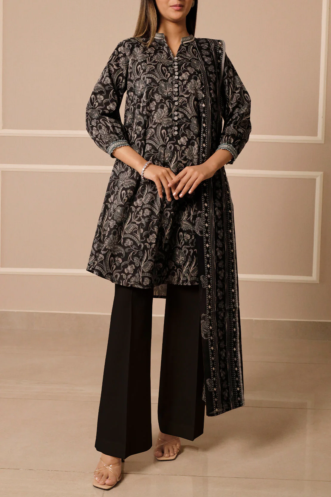 Unstitched Printed Lawn 3 Piece - Image 2