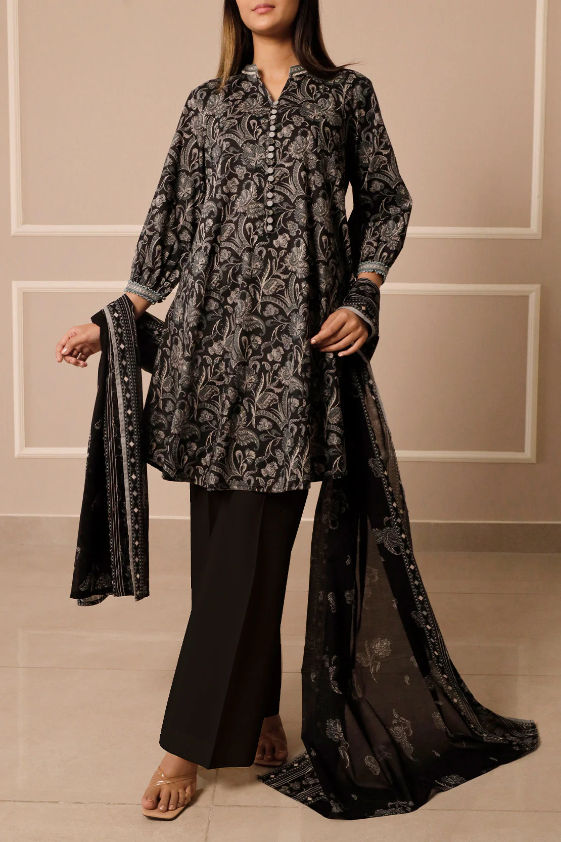 Unstitched Printed Lawn 3 Piece - Image 3
