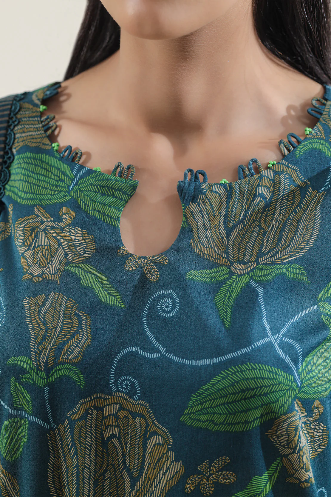 Unstitched Printed Lawn 3 Piece - Image 4