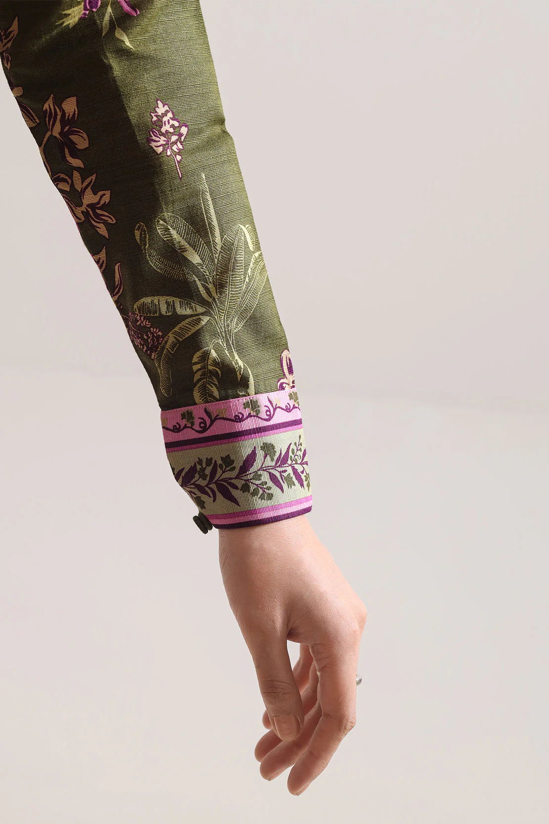 Unstitched Printed Lawn 3 Piece - Image 5