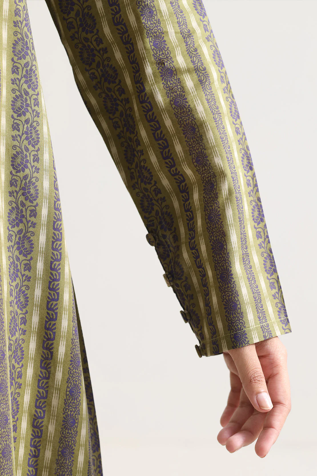 Unstitched Printed Lawn 3 Piece - Image 5