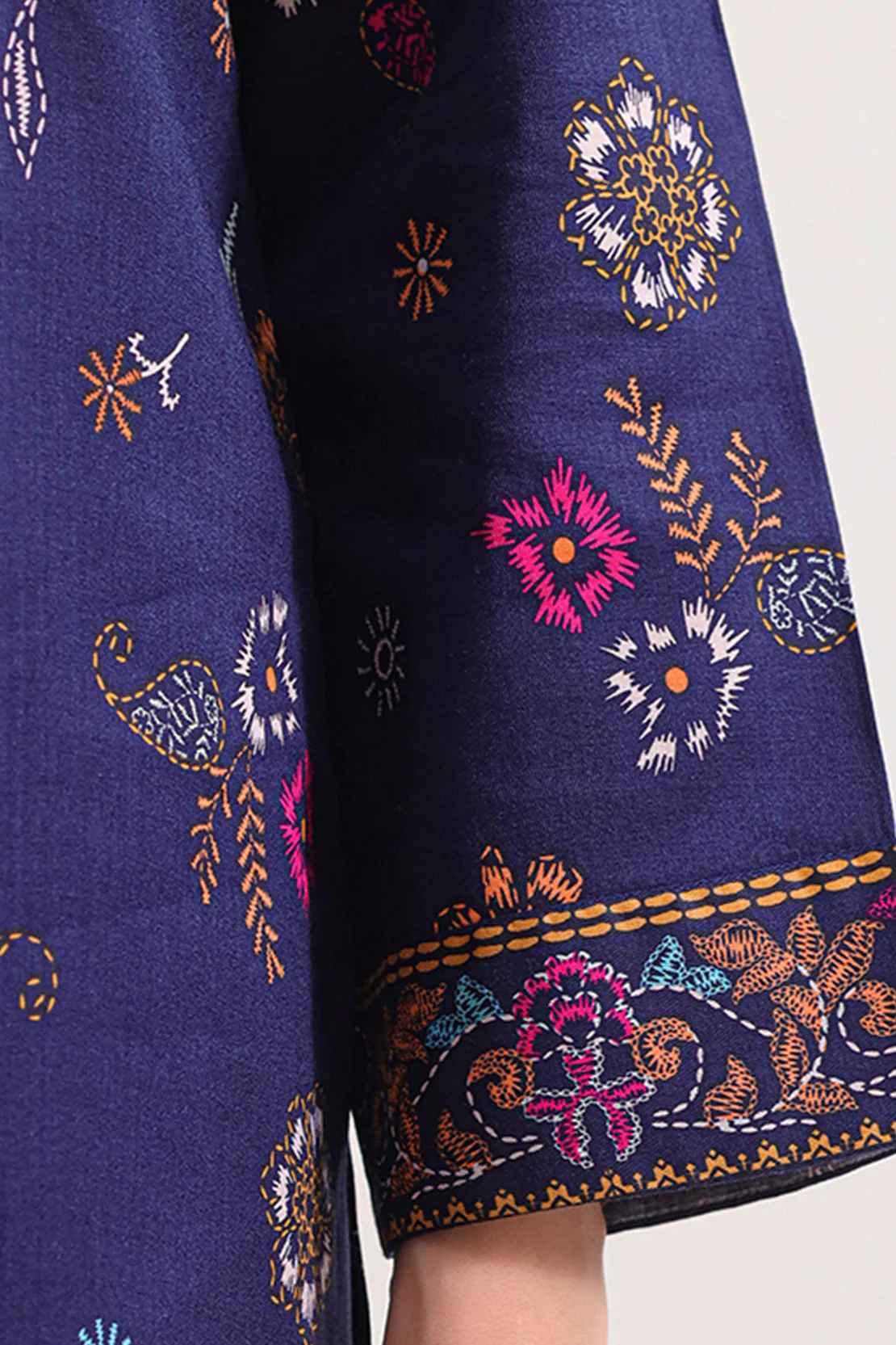 Unstitched Printed Lawn 3 Piece - Image 6