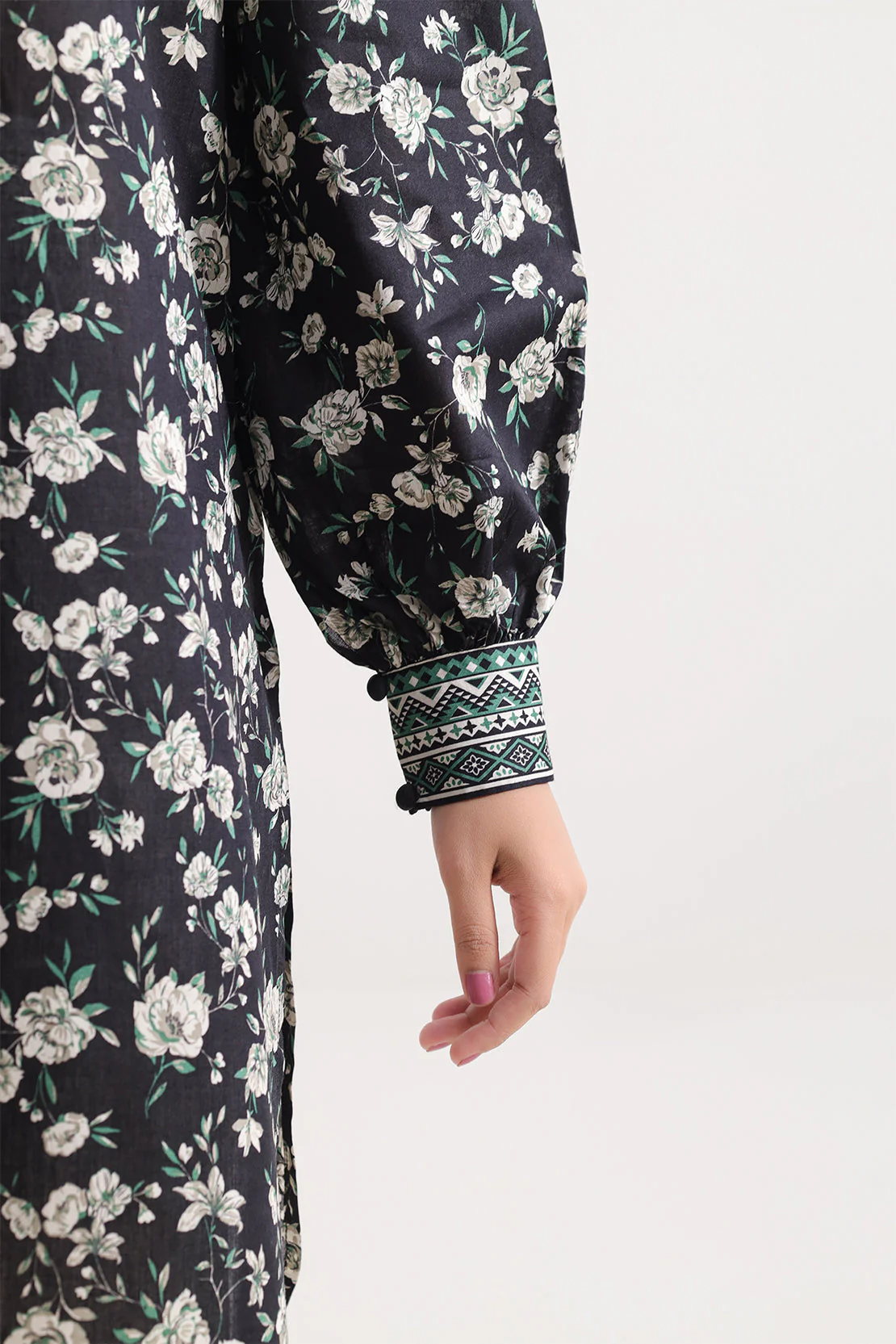 Unstitched Printed Lawn 3 Piece - Image 5