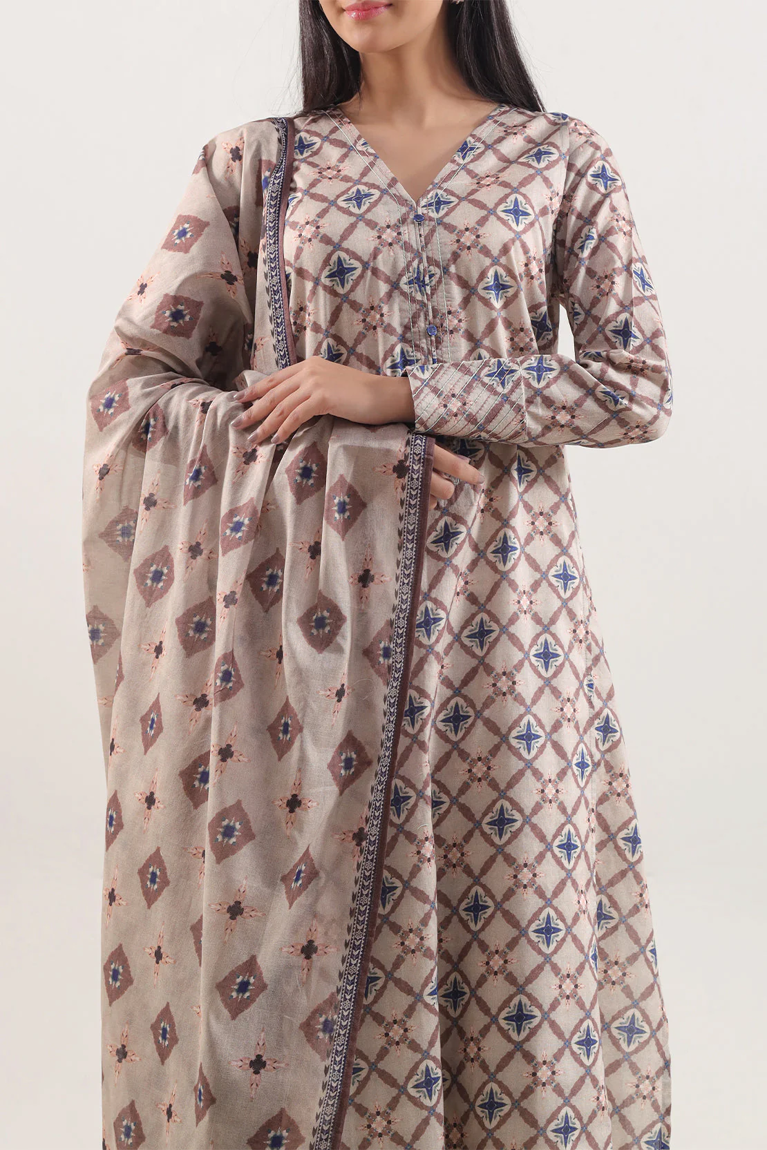 Unstitched Printed Lawn 3 Piece - Image 2