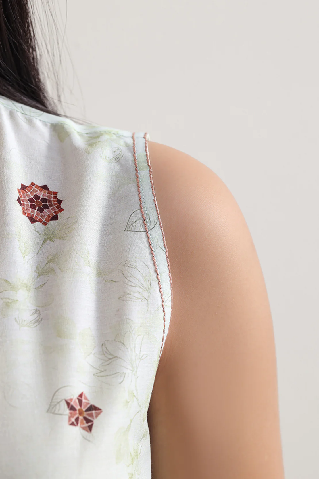Unstitched Printed Lawn 3 Piece - Image 5