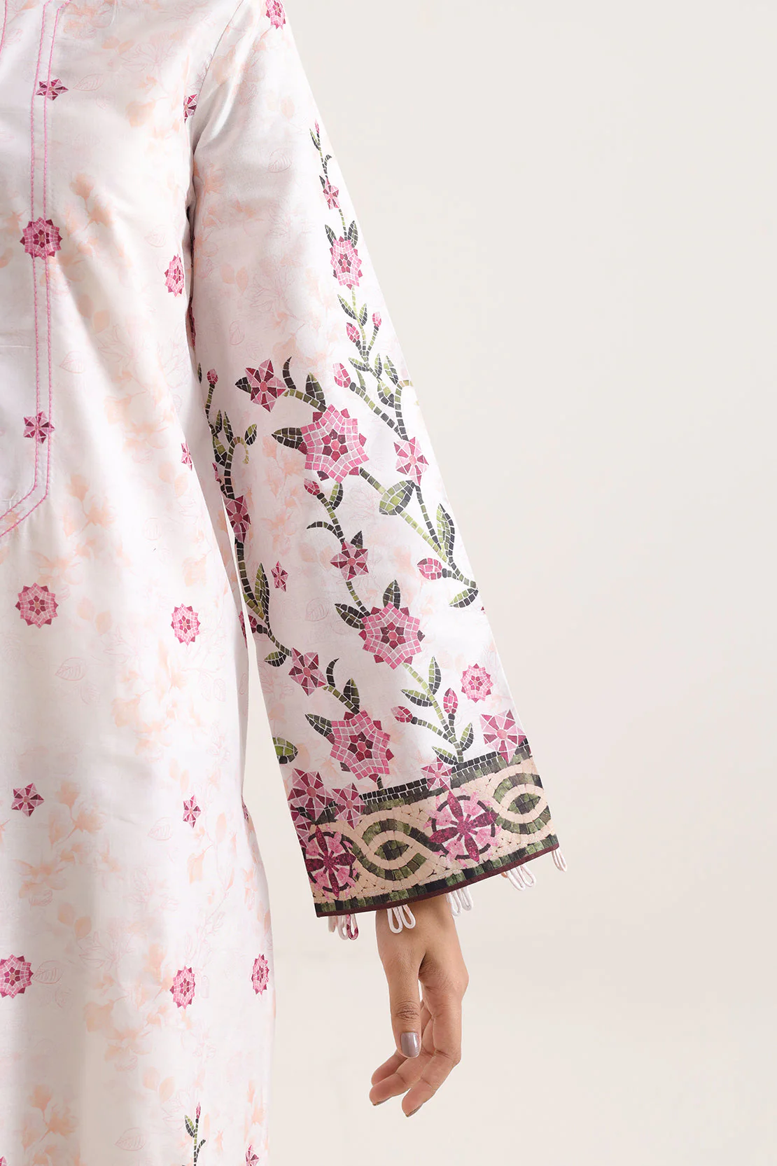 Unstitched Printed Lawn 3 Piece - Image 4