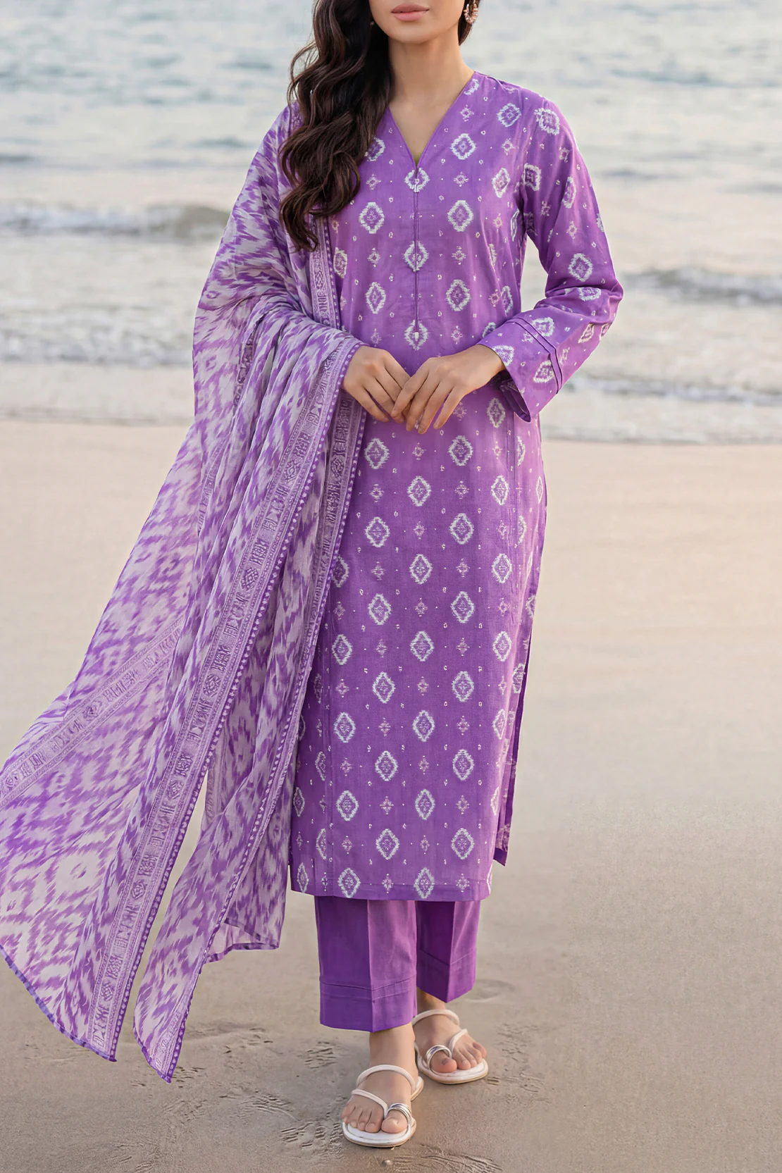 Unstitched Printed Lawn 3 Piece - Image 3