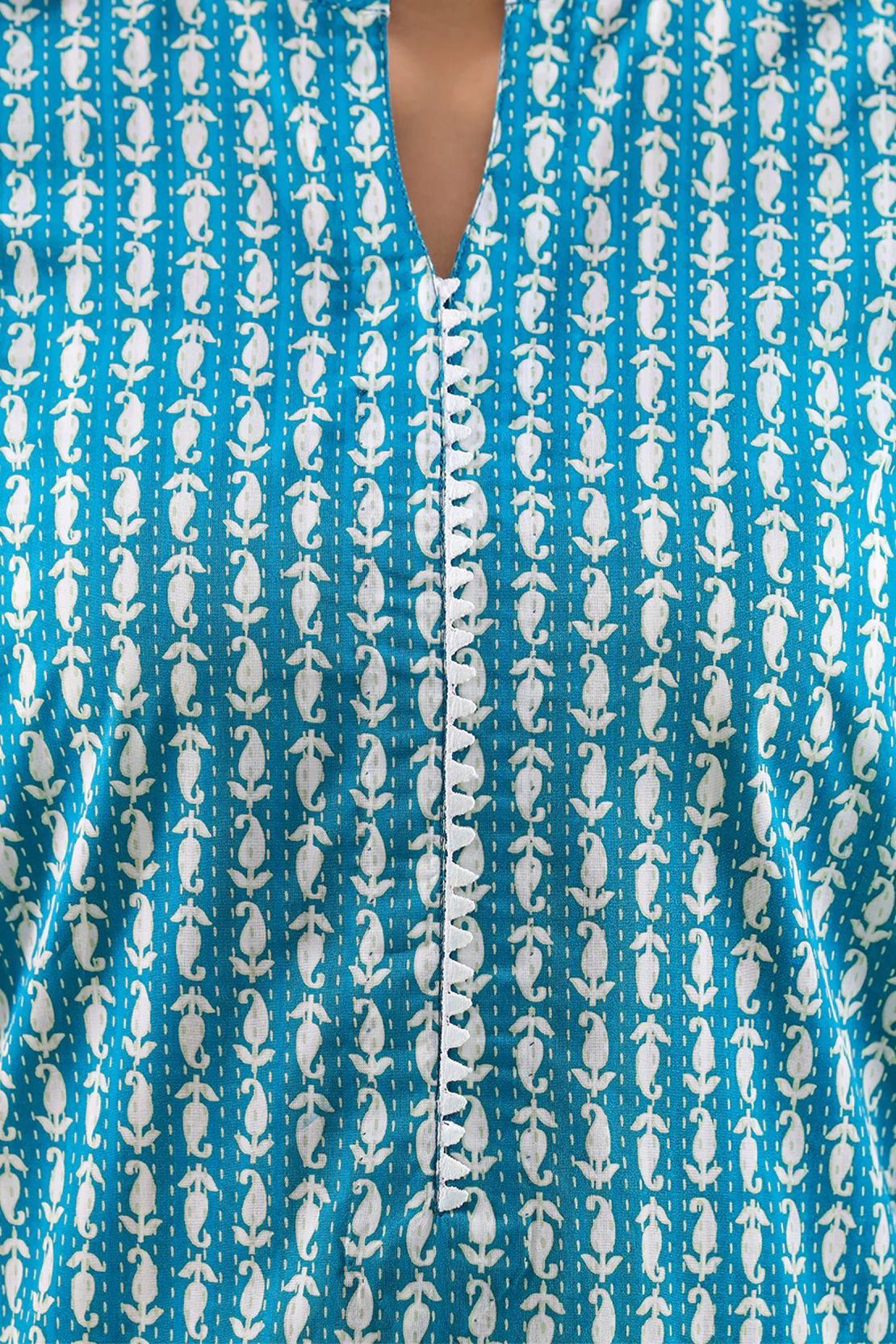 Unstitched Printed Lawn 3 Piece - Image 4