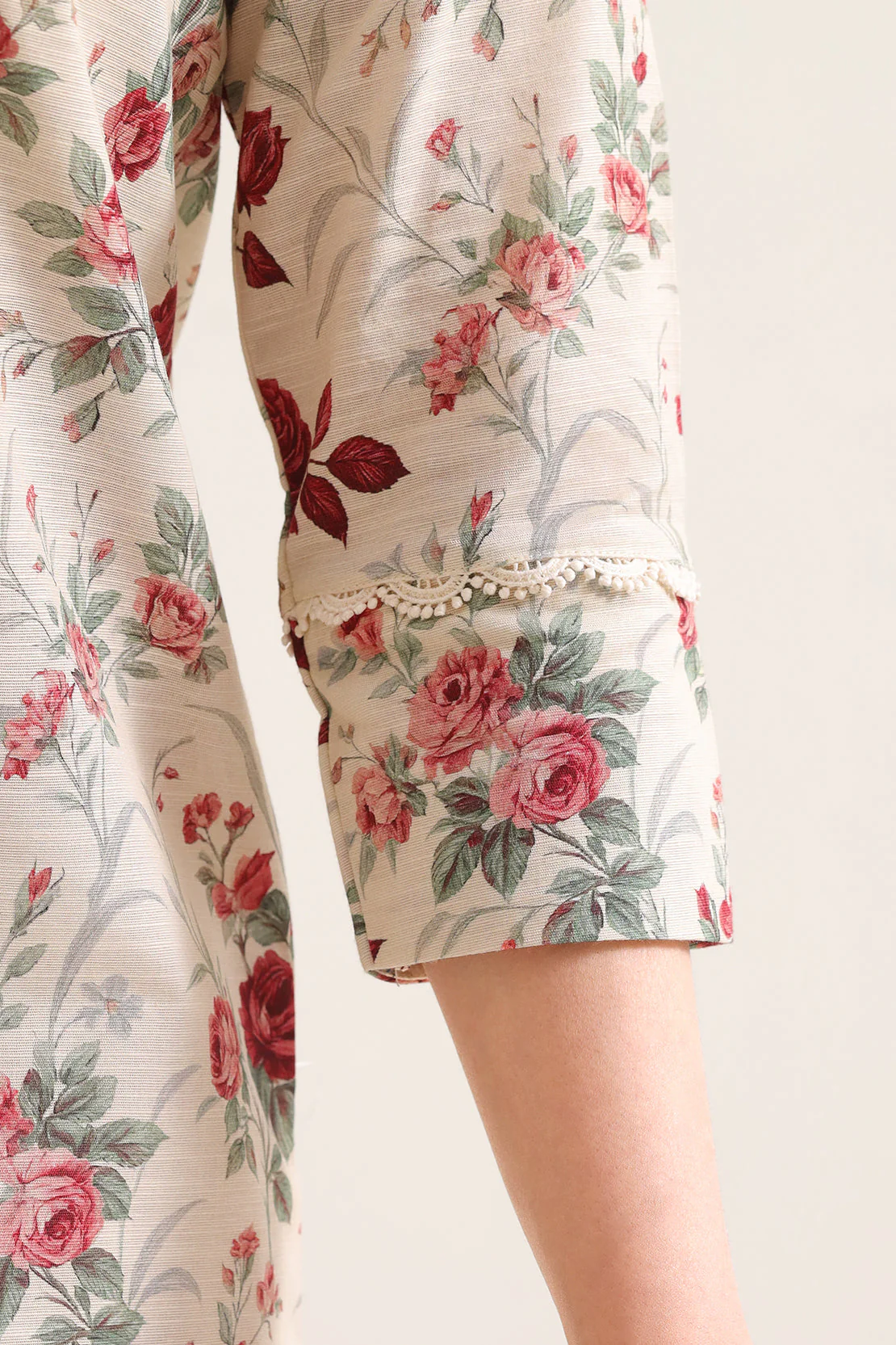 Unstitched Printed Lawn 3 Piece - Image 4