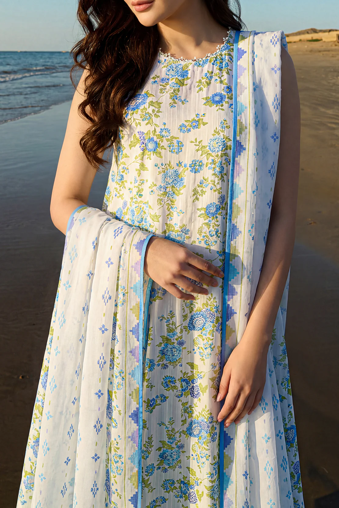 Unstitched Printed Lawn 3 Piece - Image 2