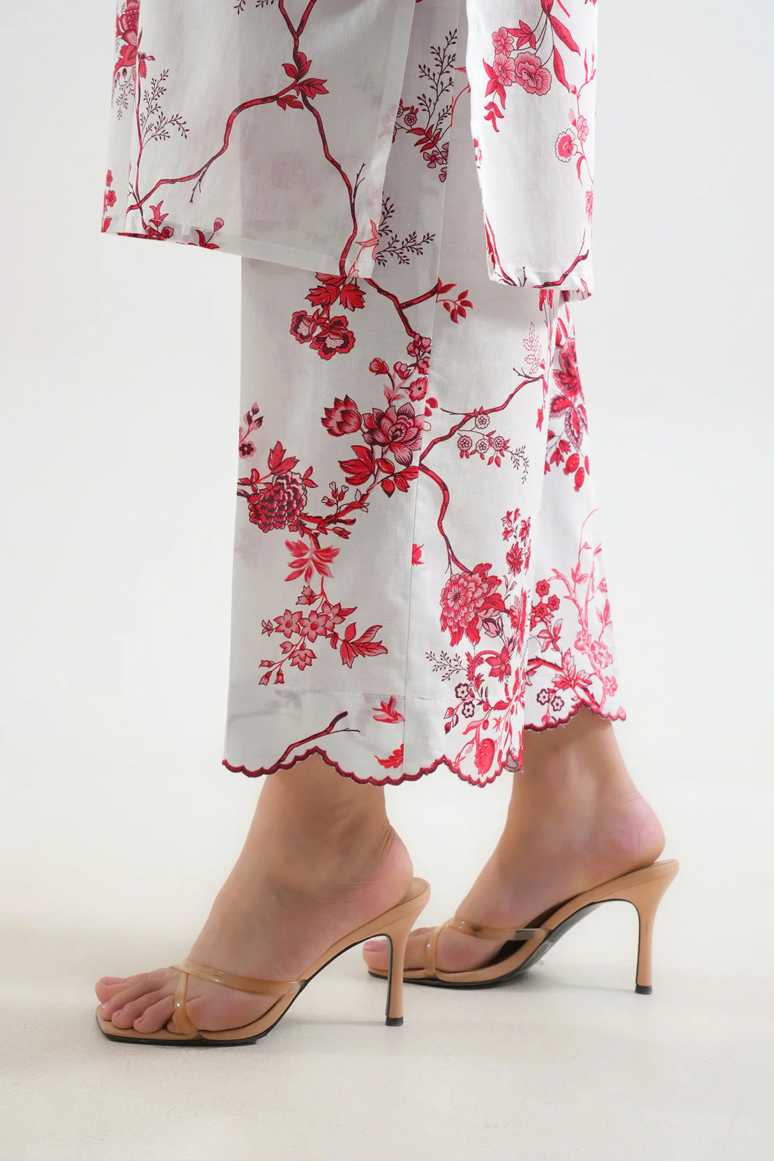 Unstitched Printed Lawn 3 Piece - Image 6