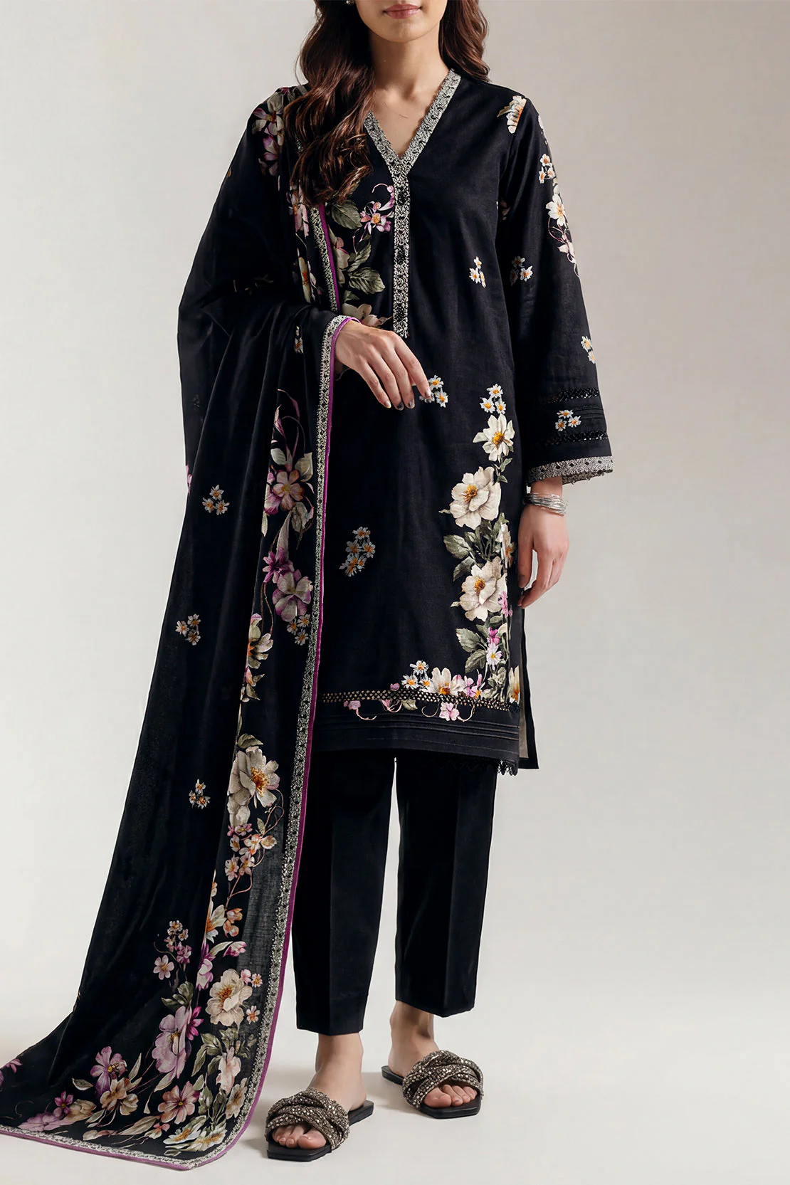 Unstitched Printed Lawn 3 Piece - Image 2
