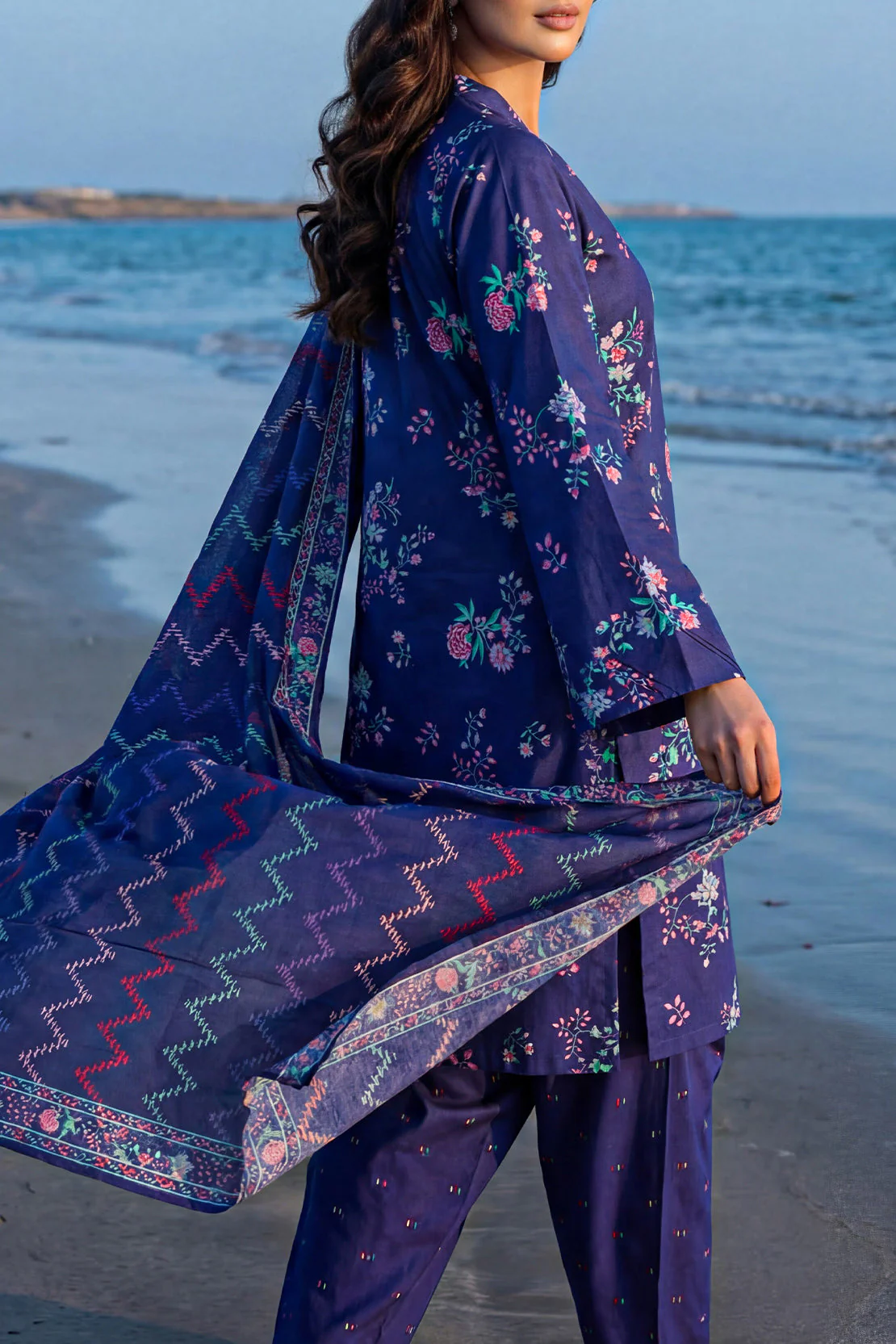 Unstitched Printed Lawn 3 Piece - Image 2