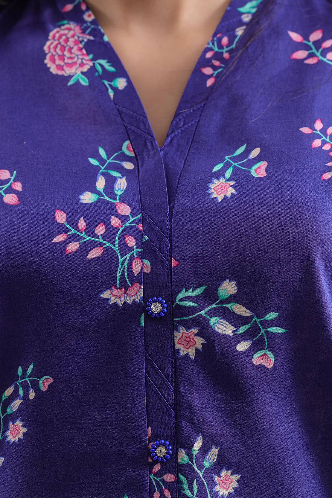 Unstitched Printed Lawn 3 Piece - Image 5