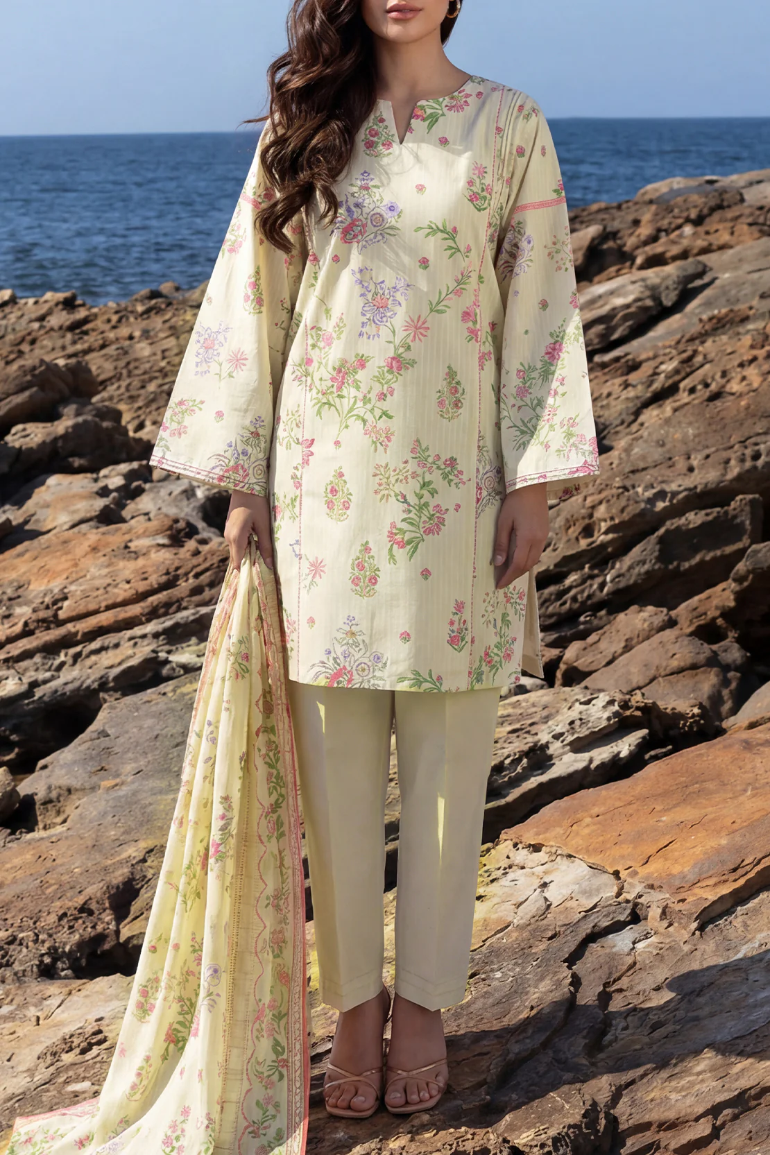 Unstitched Printed Lawn 3 Piece - Image 2