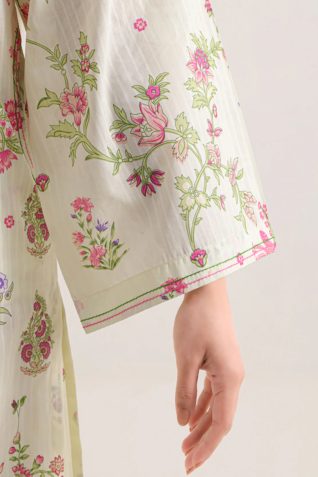 Unstitched Printed Lawn 3 Piece - Image 6