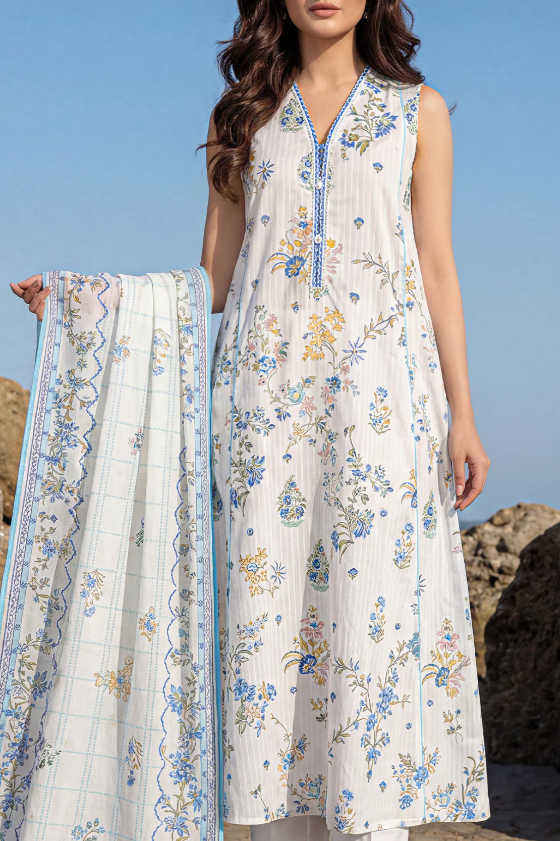 Unstitched Printed Lawn 3 Piece - Image 2
