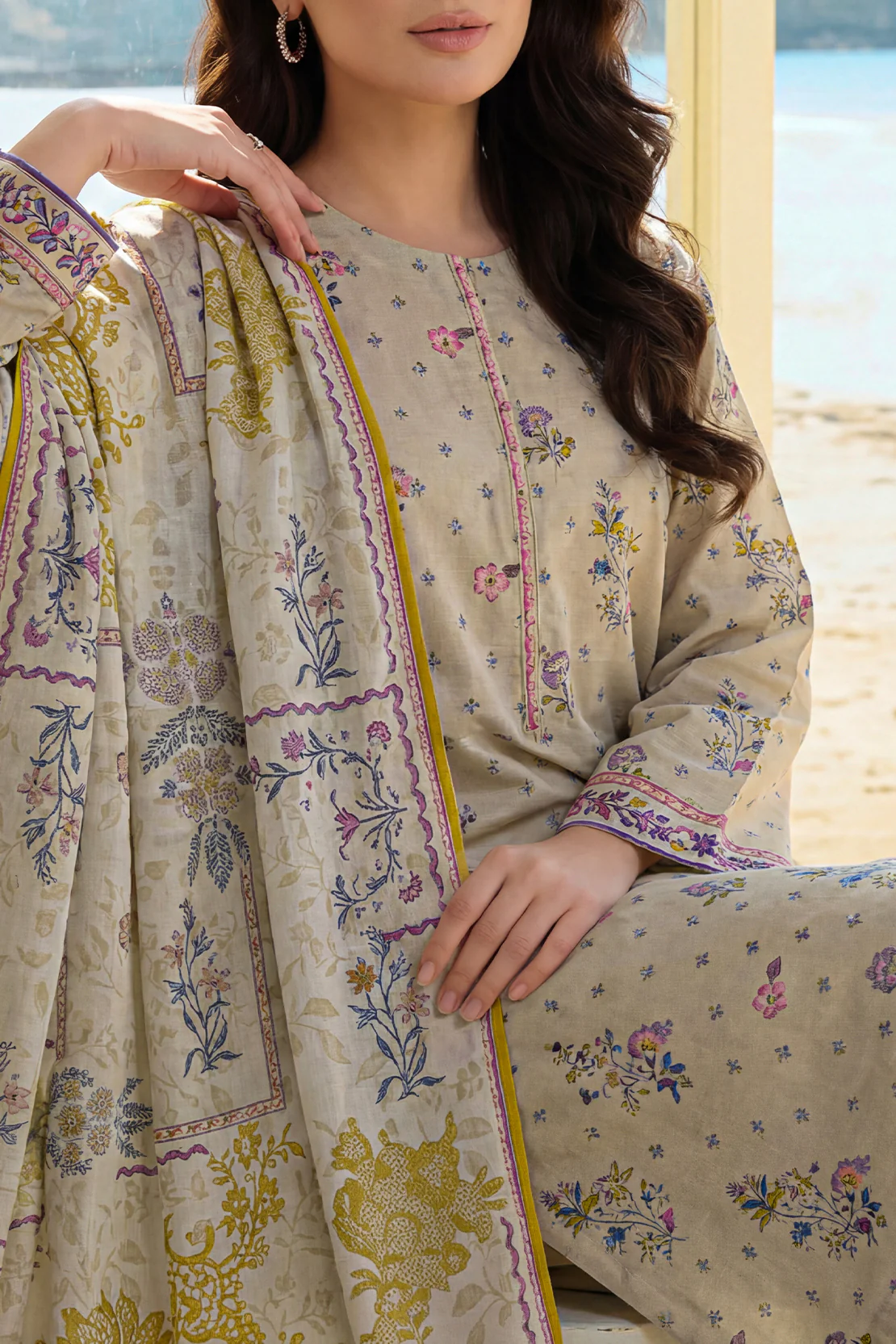 Unstitched Printed Lawn 3 Piece - Image 4