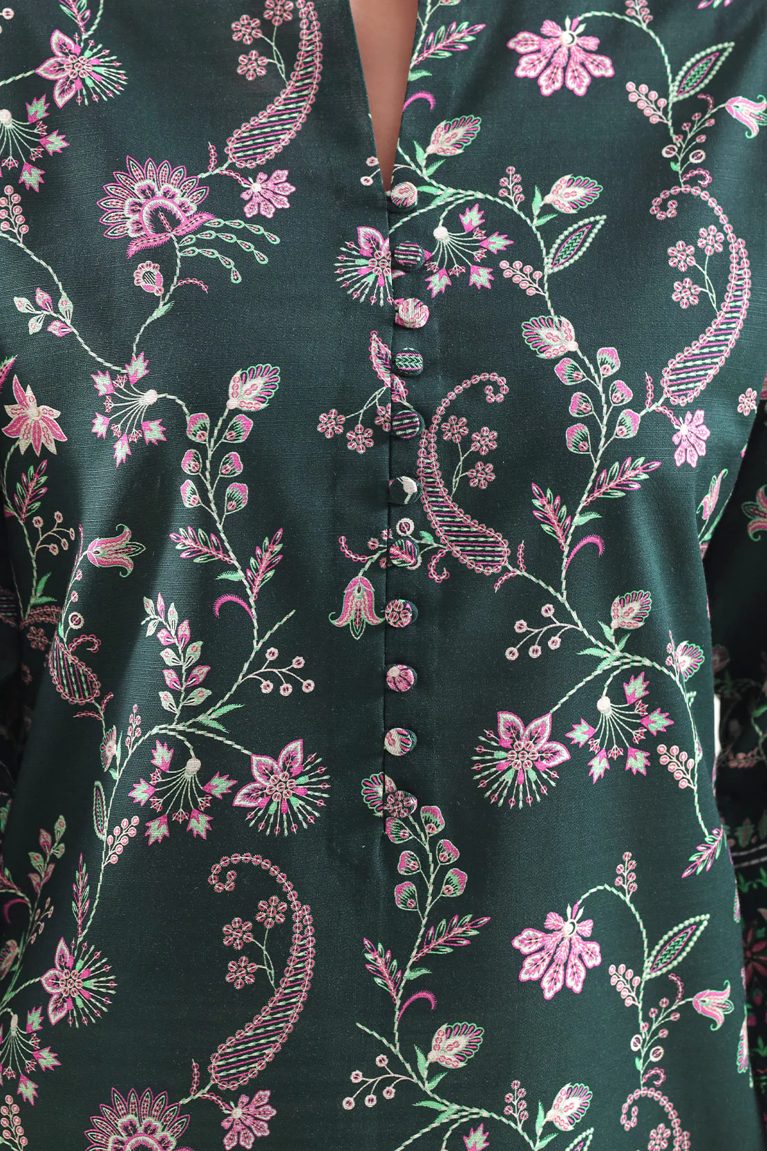 Unstitched Printed Lawn 3 Piece - Image 3