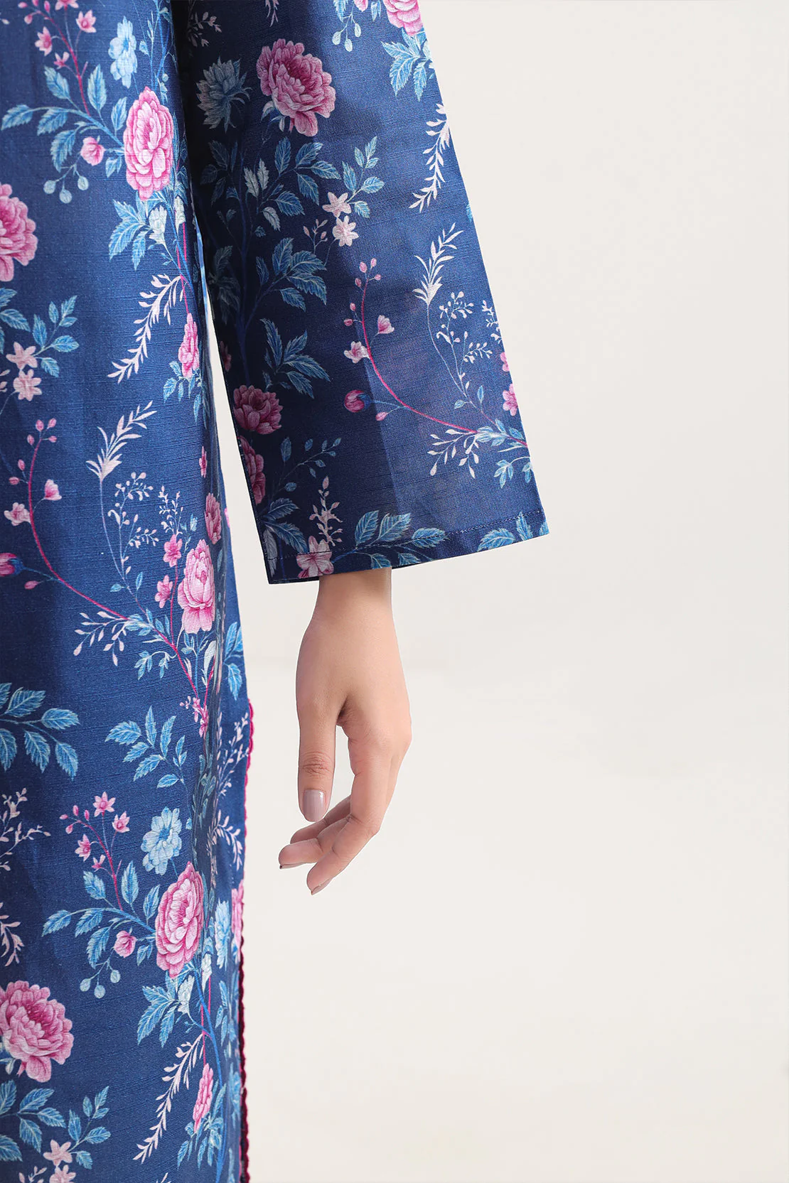 Unstitched Printed Lawn 3 Piece - Image 5