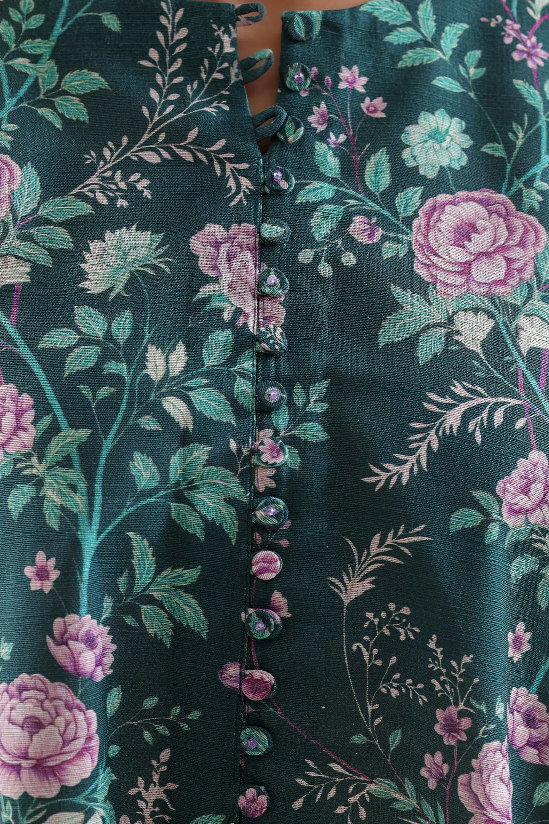 Unstitched Printed Lawn 3 Piece - Image 4