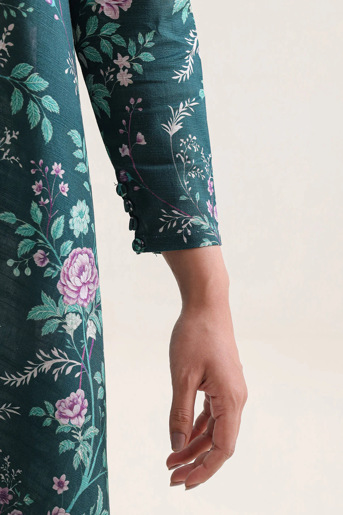 Unstitched Printed Lawn 3 Piece - Image 5
