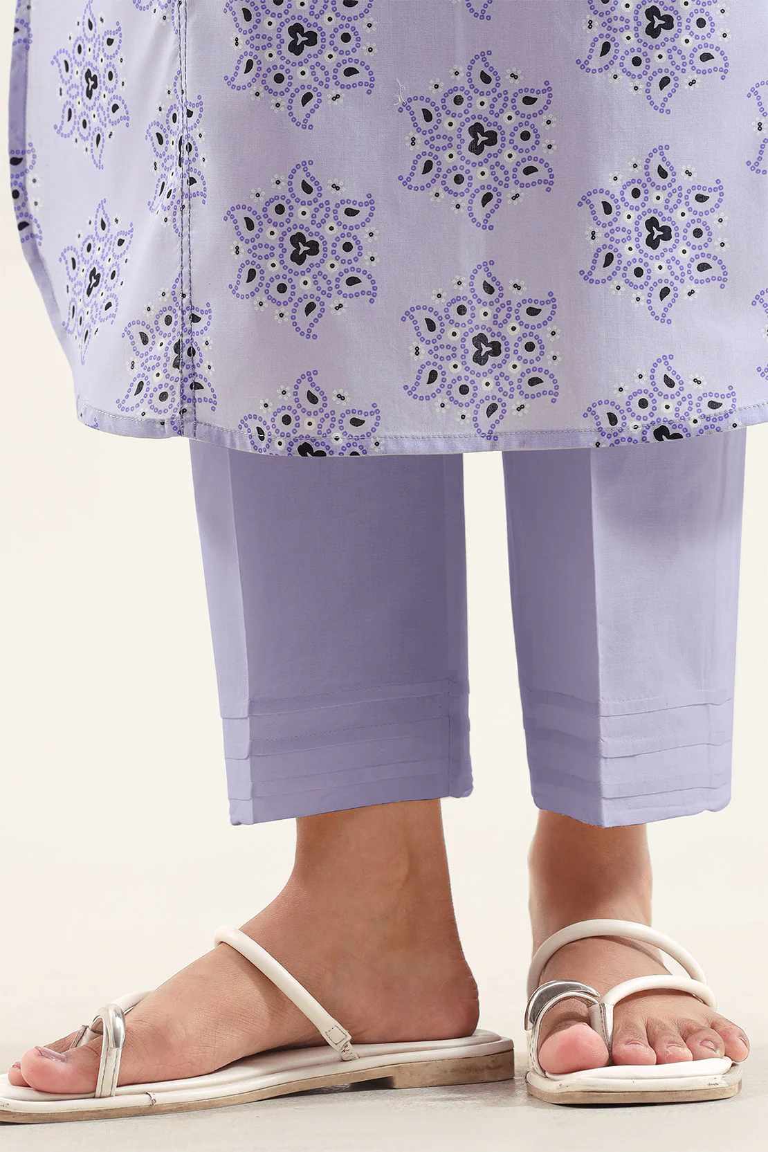 Unstitched Printed Lawn 3 Piece - Image 6