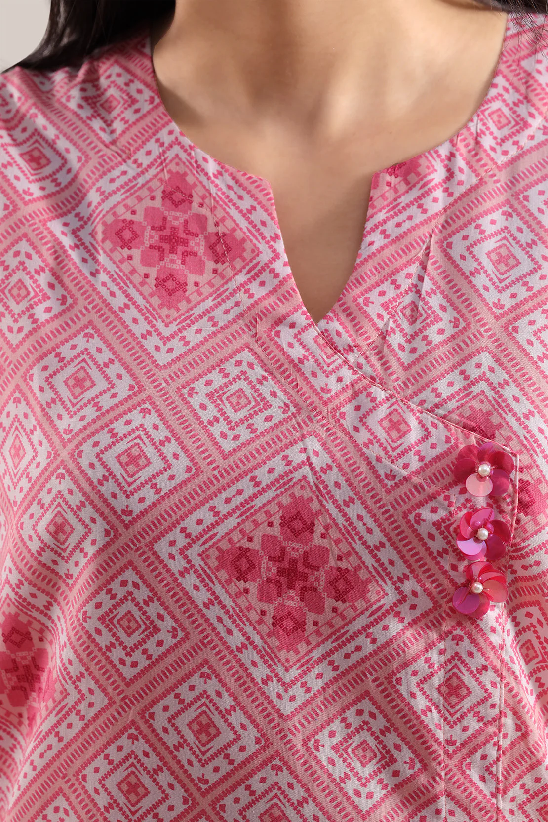 Unstitched Printed Lawn 3 Piece - Image 3