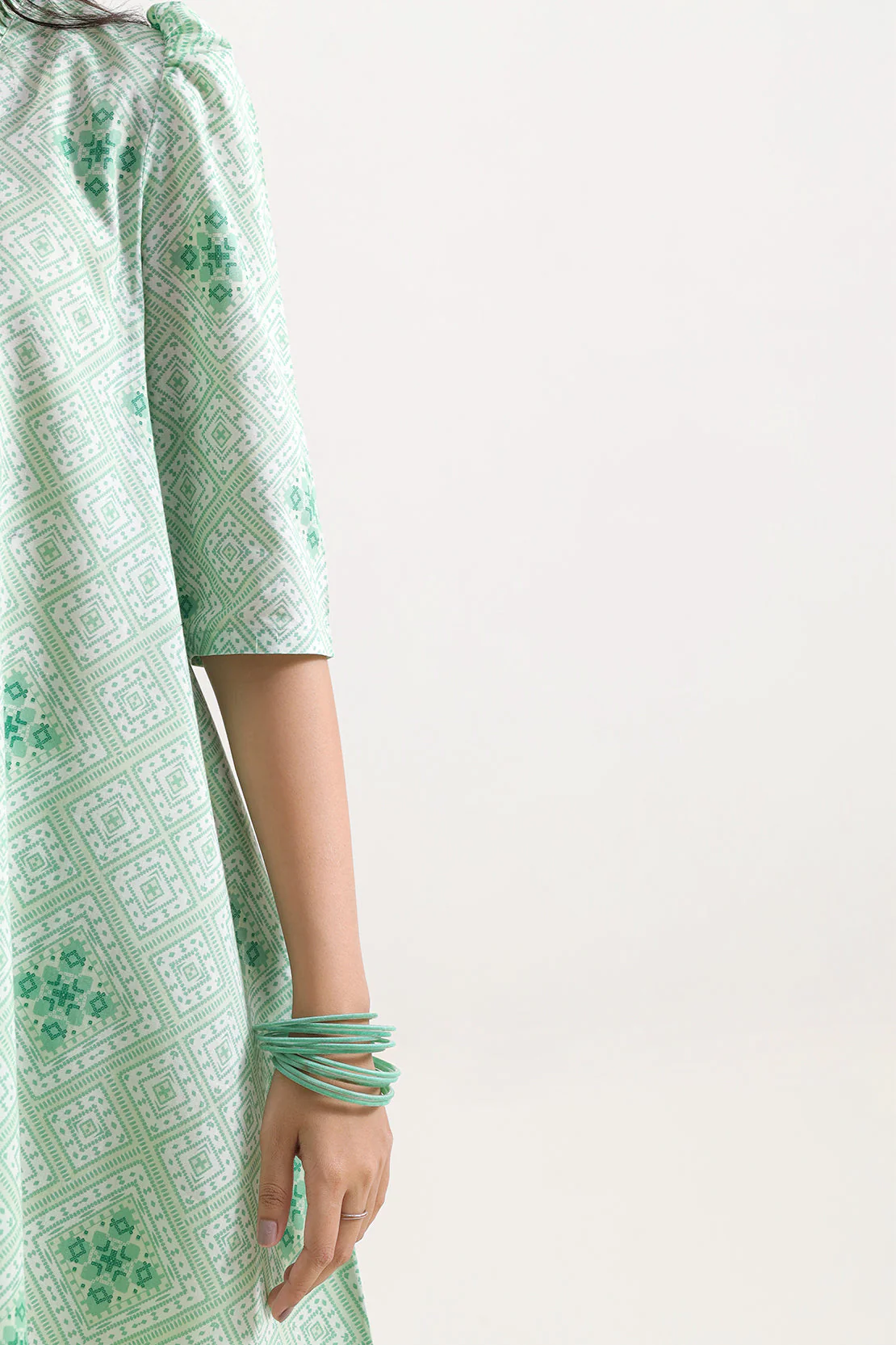 Unstitched Printed Lawn 3 Piece - Image 4